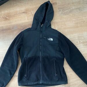 Denali The North Face Black Hooded Jacket, small/petite in great condition.